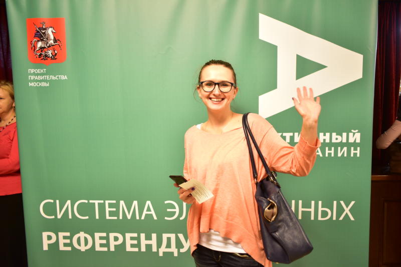 Резидентам предложат выбрать наиболее удобный график работы учреждений культуры. Фото: Антон Гердо, "Вечерняя Москва" Резидентам предложат выбрать наиболее удобный график работы учреждений культуры. Фото: Антон Гердо, "Вечерняя Москва"